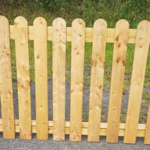 Picket Fence with Round Top